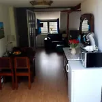 Apartment With Terras In Noord