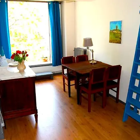 With Terras In Noord Amsterdam