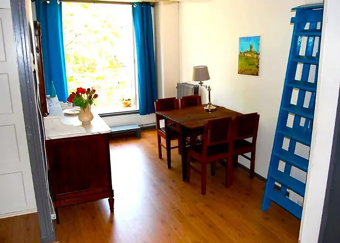 With Terras In Noord Amsterdam