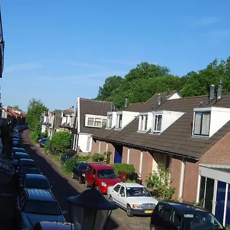 아파트 With Terras In Noord *